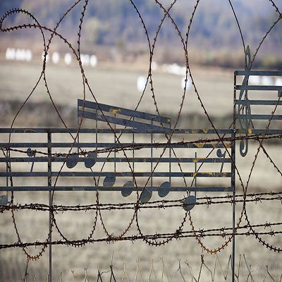 division use ofbarbedwire.jpg division use ofbarbedwire.jpg