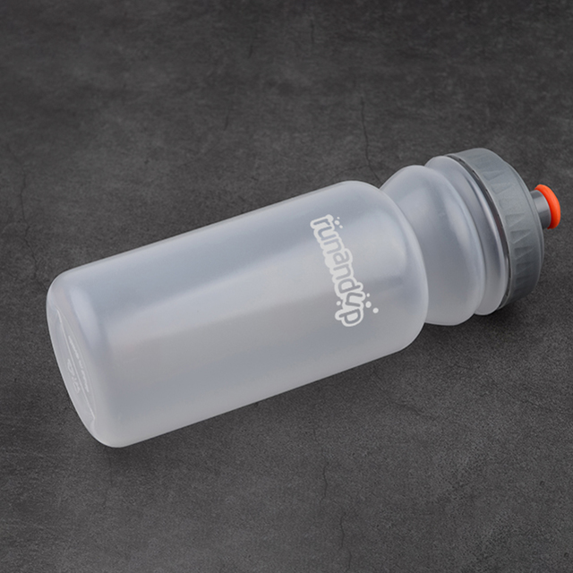 RU81009 2018 Running Soft Water Bag Outdoor Sports Bottle Durable Marathon Mountaineering Camping Hiking Water Bottle 600ML