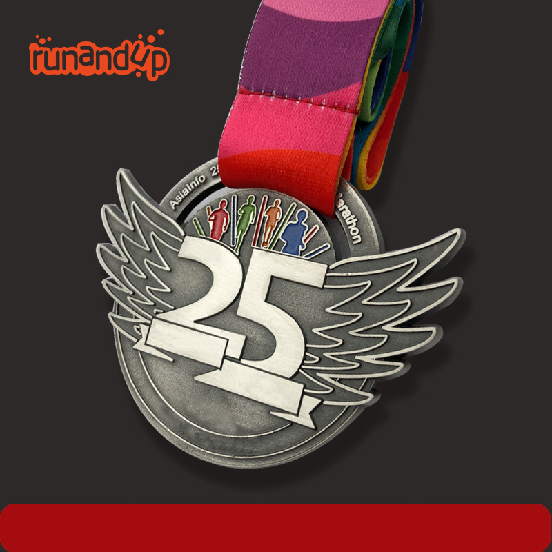 RU81117 Metal Silver 3D Marathon Sports Medal with Customized Design