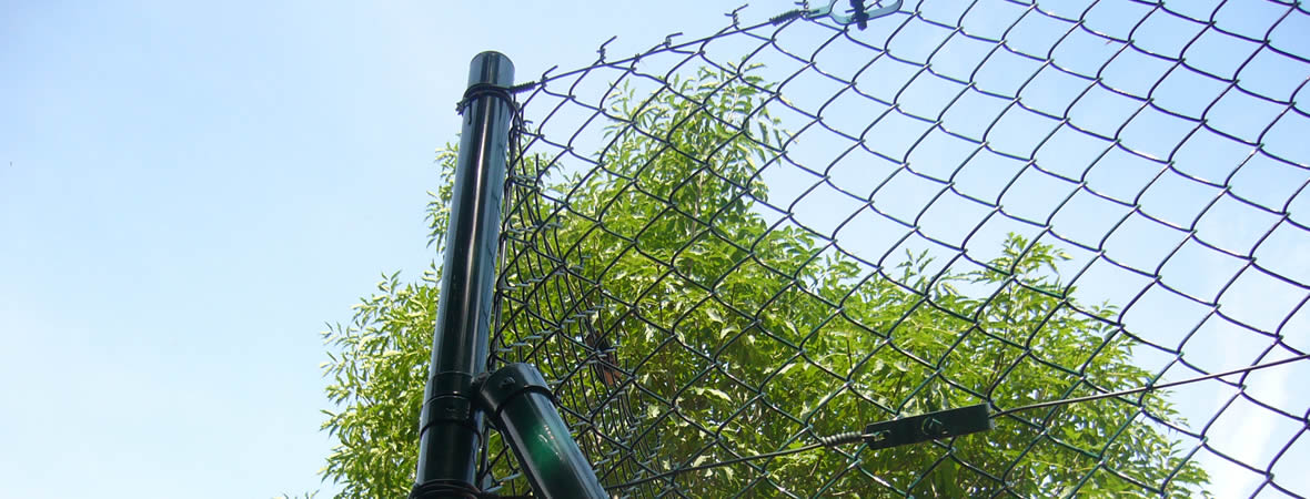 Chain Link Fence¬-The More Economical Fencing System Chain Link Fence¬-The More Economical Fencing System