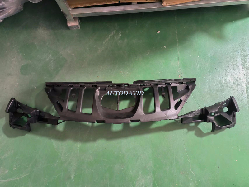 غطاء المحرك بيجو 207 2004 OEM: DVD44-0701-07