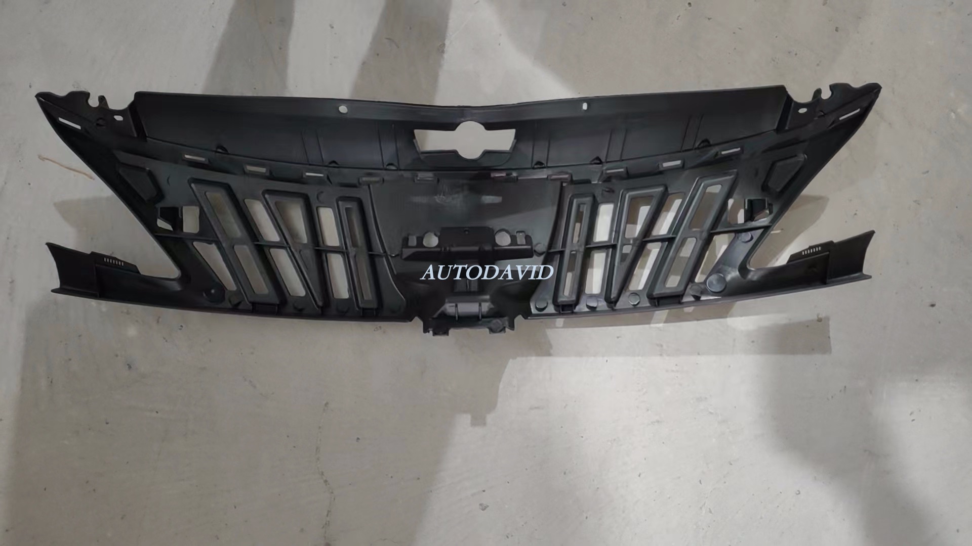 غطاء المحرك بيجو 307 2007 T63 T61 OEM:DVD13-0701-05