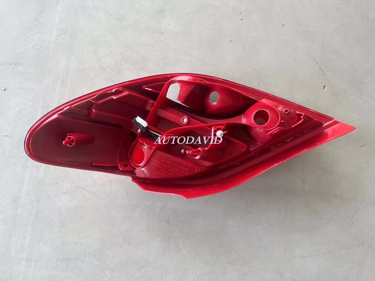 مصباح خلفي بيجو 207 2008 OEM:LH 6351HR/RH 6350HR DVD43-0301-01