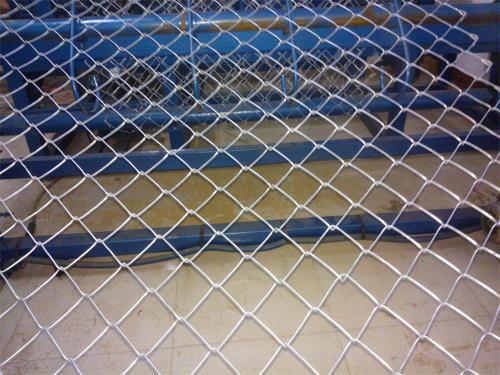 chain link fence u=3201212971,4248627204&fm=27&gp=0