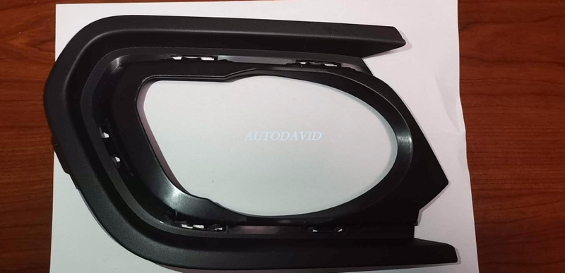 غطاء مصباح الضباب يدعم رينو ستيبواي 2017 OEM: LH /RH DVD49-0701-03