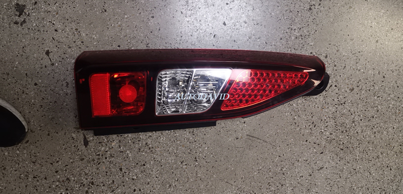 المصباح الخلفي شريك كامل 2015 OEM: LH 9677205180 /RH 9677205080 DVD47-0303