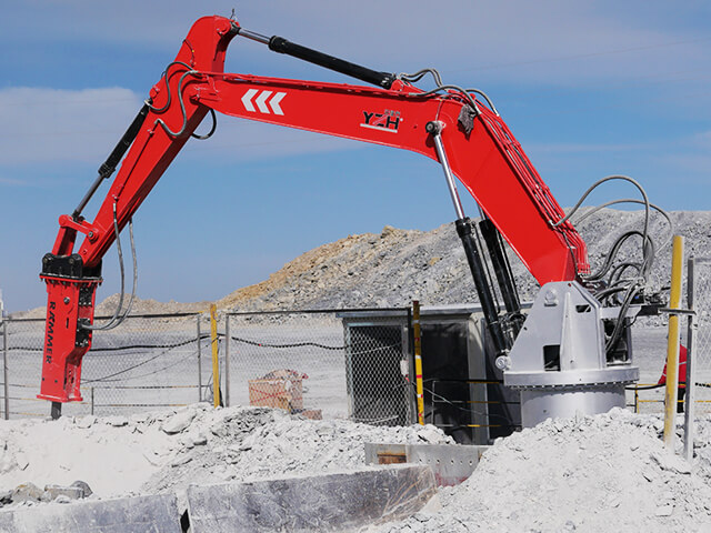 WHC1070 Fixed Pedestal Rockbreaker Boom: Eliminate Crusher Downtime and Maximize Throughput Braccio rompisassi a piedistallo fisso WHC1070: elimina i tempi di inattività del frantoio e massimizza la produttività