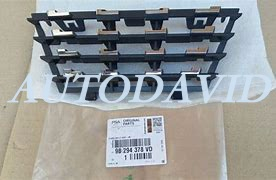 شبك أمامي صغير مطلي بالكروم بيجو 208 2019 OEM:98294378VD DVD56-0701-19