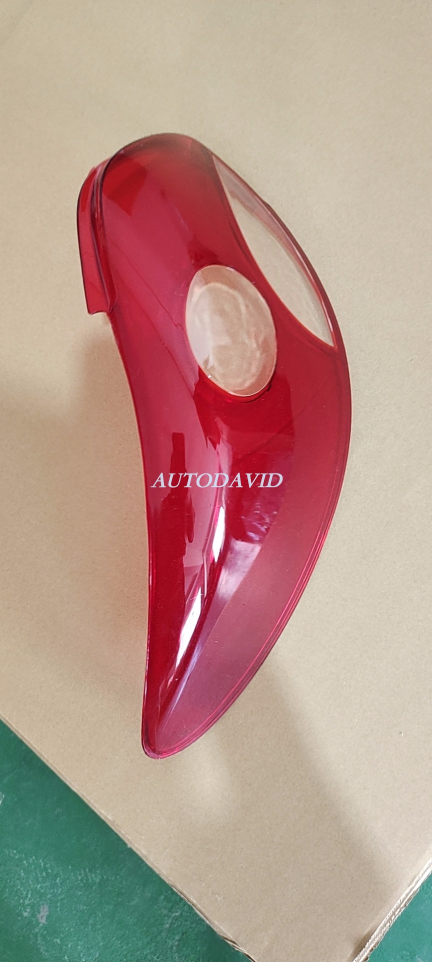 عدسة المصباح الخلفي بيجو 207/206+ 2008 OEM:LH/RH DVD14-0302-03