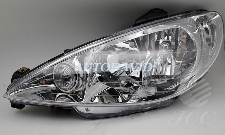 مصباح الرأس كامل كريستال بيجو 206 T11 2003 OEM: LH 9630869780 6204S9/RH 6205S9 DVD11-0202