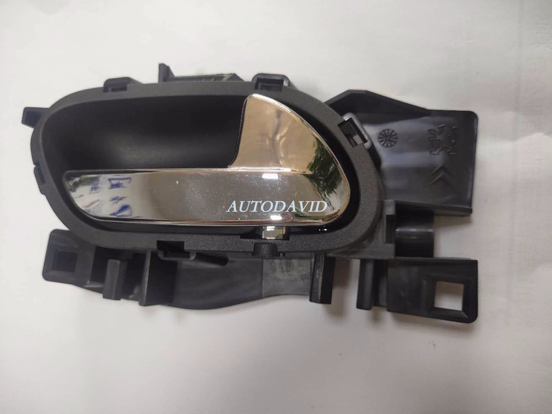 مقبض داخلي مطلي بالكروم بيجو 301 2013/2015 سيترون إليزيه 2013/2015/بيجو 508 2013/2015/DS3 2013 OEM: LH 9143T8/RH 9144G4 DVD09-1305