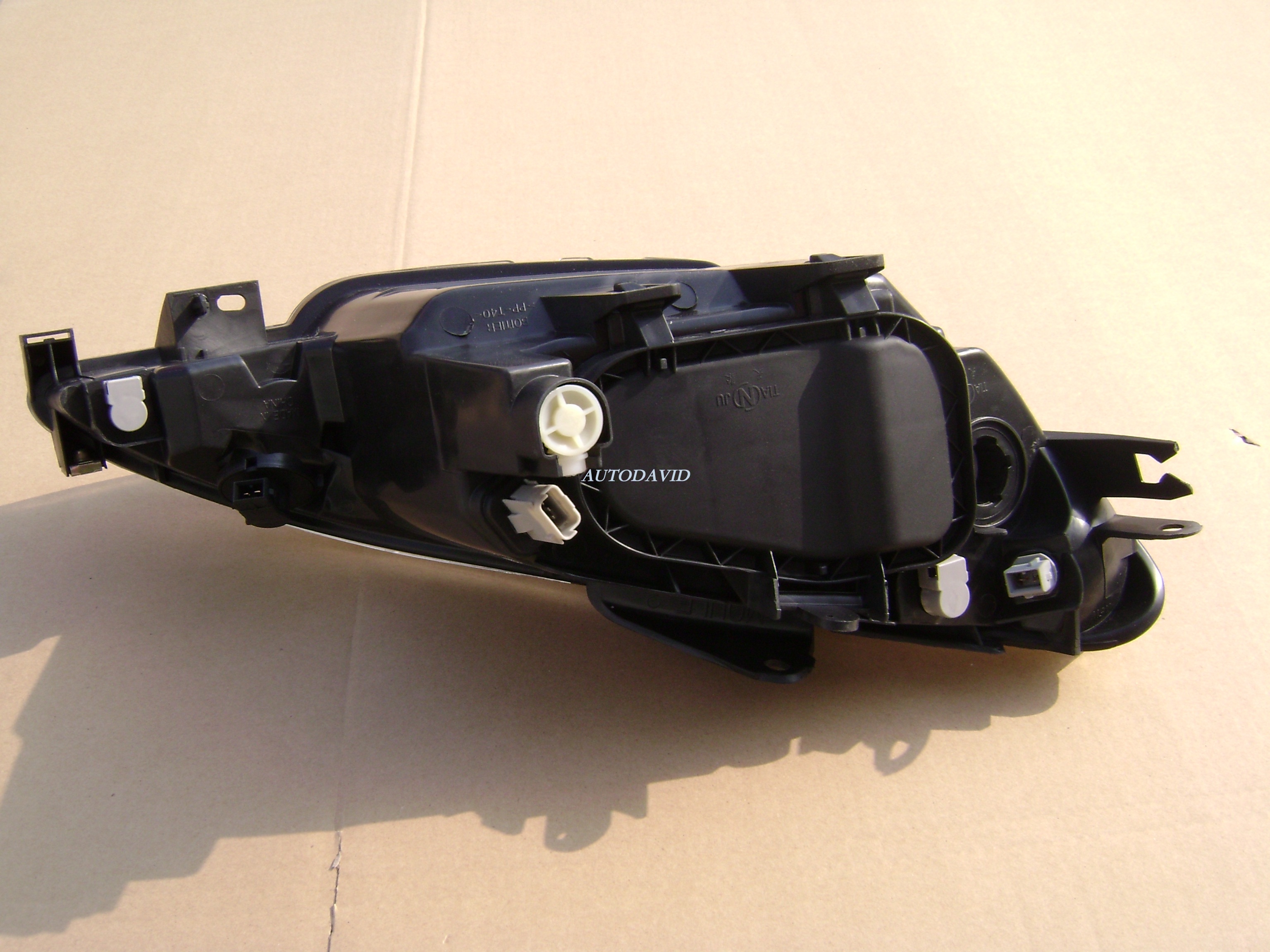 مصباح الرأس كامل كريستال بيجو 206 T11 2003 OEM: LH 9630869780 6204S9/RH 6205S9 DVD11-0202