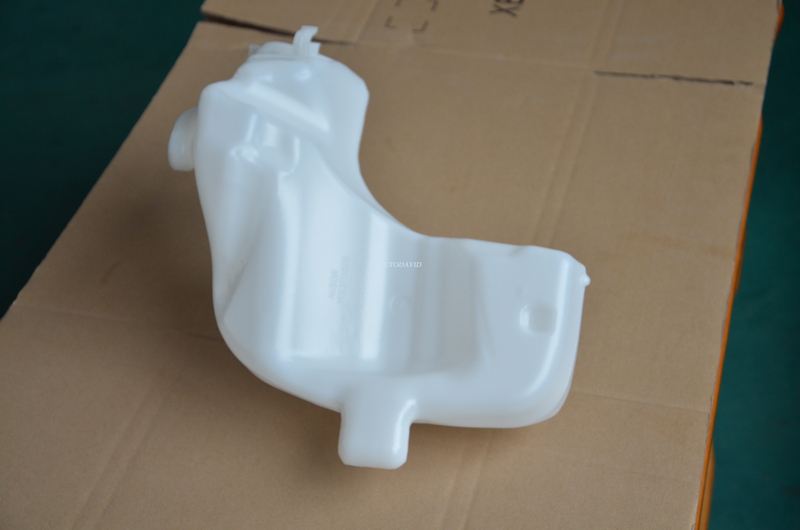 مقصف المياه المعدات السفلية بيجو 307 T53 2005 OEM: 6431C1 DVD12-1501