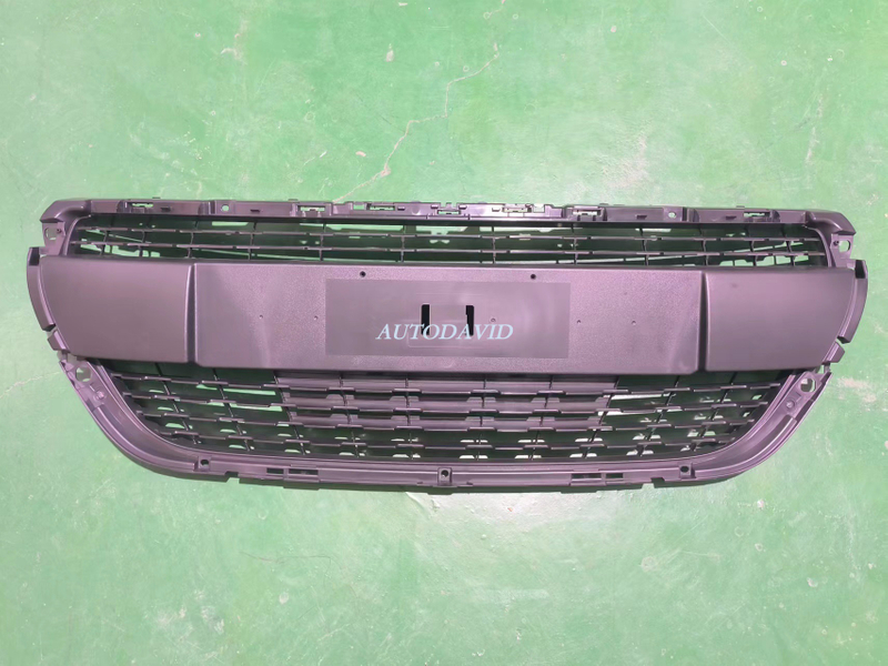 شبكة أمامية علوية سوداء بيجو 208 2016 OEM:981092018 DVD42-0701-05