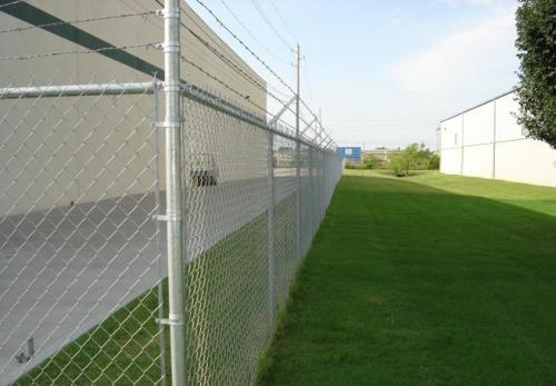 Chain Link Fence u=3402116263,1430051079&fm=27&gp=0
