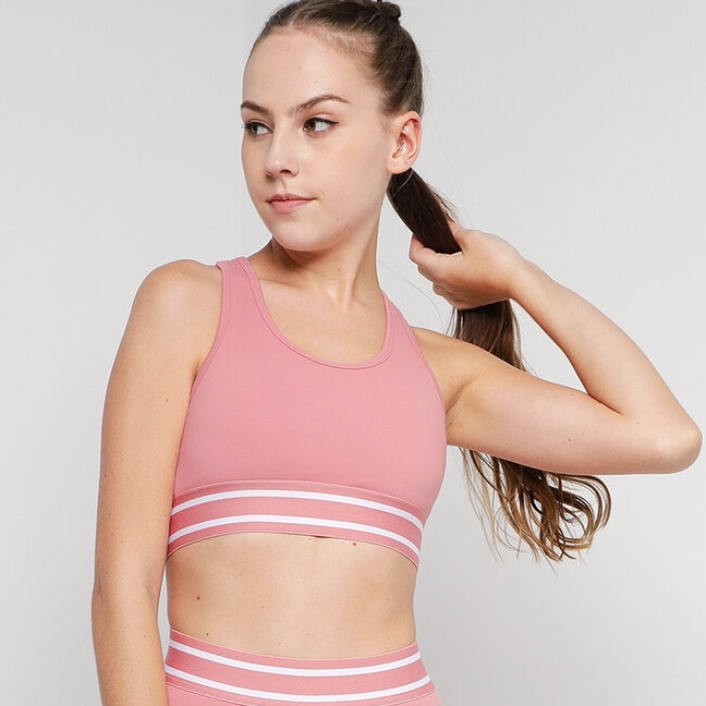 sports bra with stripe jacquard underbust band 스트라이프 자카드 언더버스트 밴드 디테일 스포츠 브라