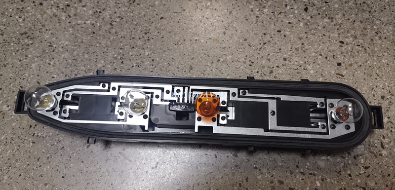 شريك مقبس المصباح الخلفي 2015 OEM: LH /RH DVD47-0303-02