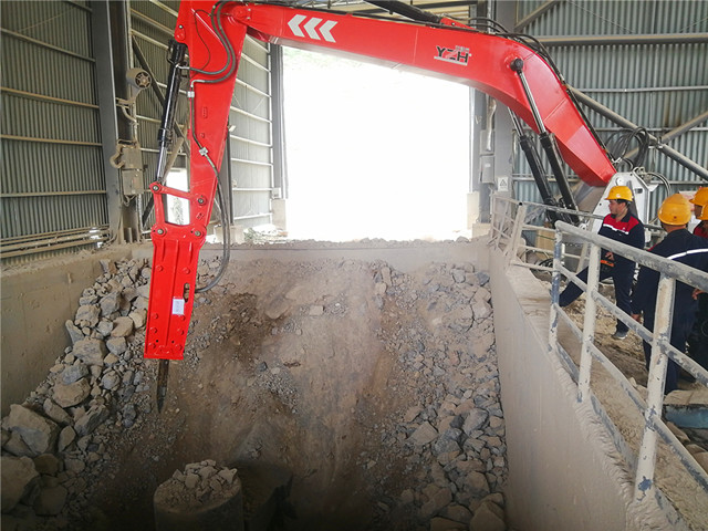 WHC970 Fixed Rockbreaker Boom: Maximize Uptime and Ensure Plant Safety ذراع الرافعة الثابتة WHC970: زيادة وقت التشغيل إلى أقصى حد وضمان سلامة المصنع