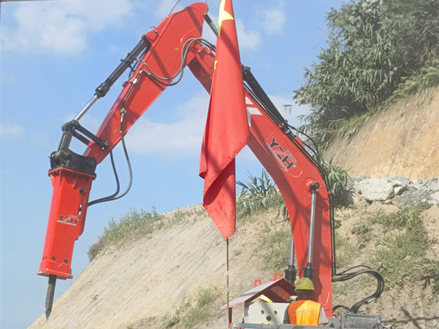 YZH Stationary Rock Breaker Boom System: Turn Crusher Downtime into Profit Sistema stazionario del braccio del demolitore di roccia YZH: trasforma i tempi di inattività del frantoio in profitto