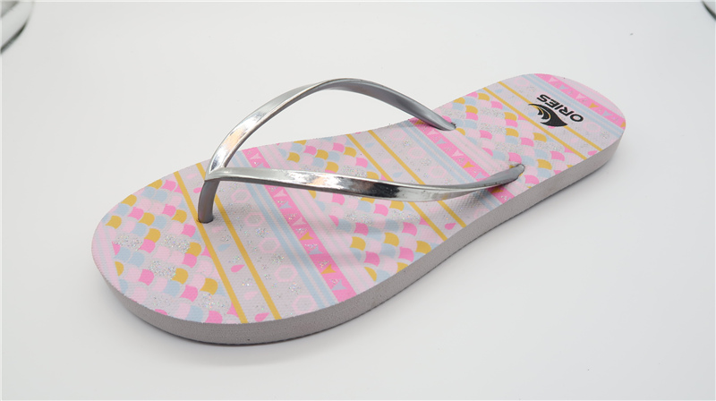 AH-9P102 Pantoufles plates faciles à nettoyer pour femmes Tongs d'extérieur