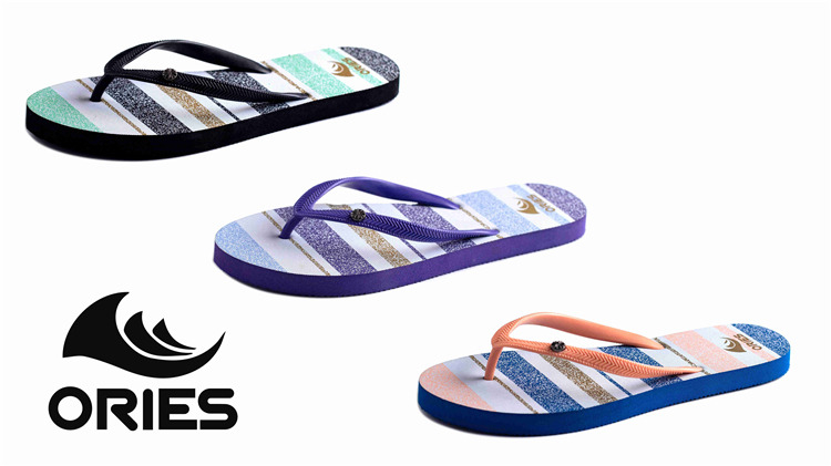 AH-8P027 offre spéciale poudre d'or ajoutée ligne impression PE femme tongs sandales pantoufle