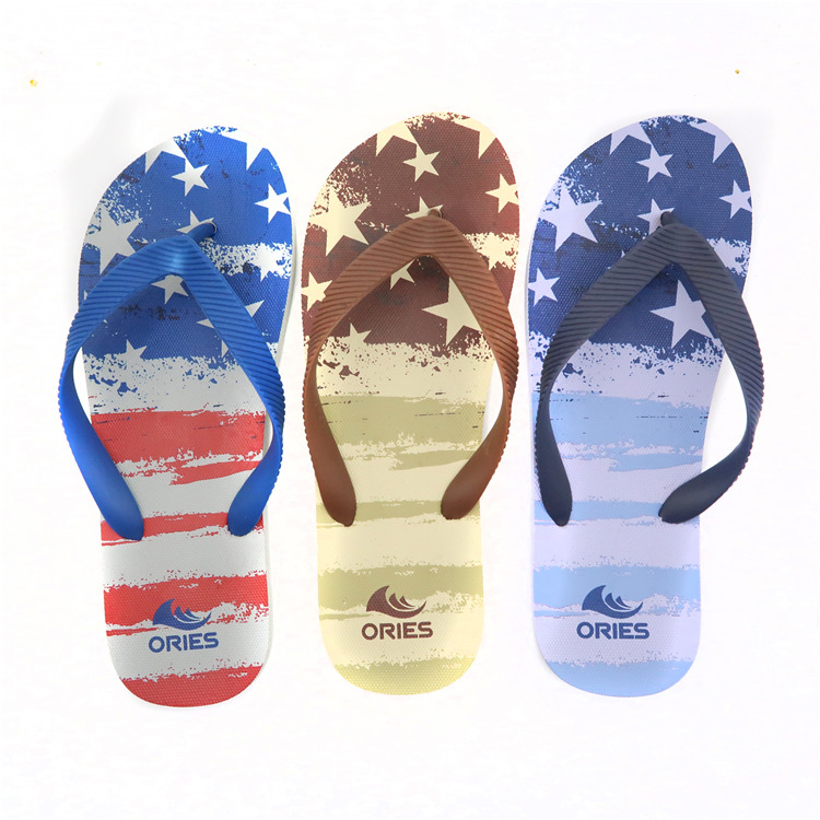 AH-9P033 Diseño de impresión de bandera Venta al por mayor V Correa PE Zapatillas de playa