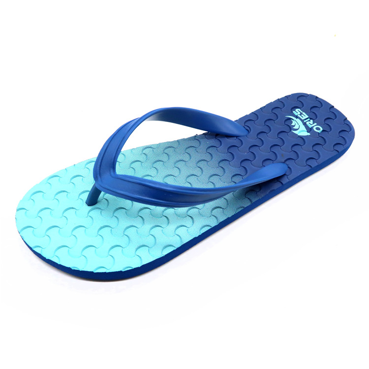 AH-9P018 Zapatillas de playa de PE con correa en V de color degradado de nuevo diseño para mujer