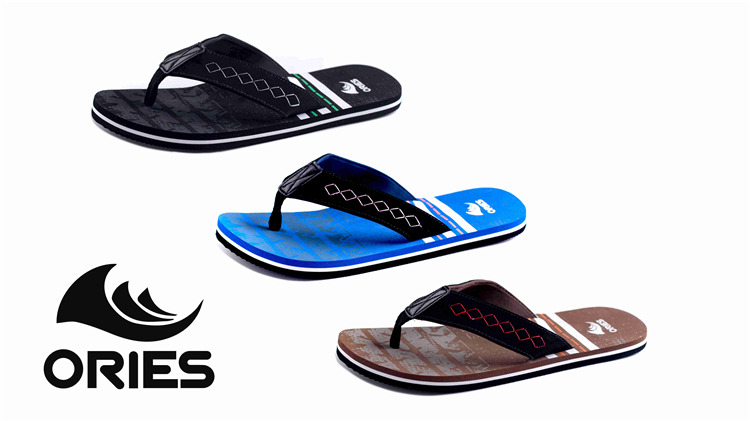AH-20E005 2020 Chanclas de playa de verano para exteriores / interiores de moda para hombres
