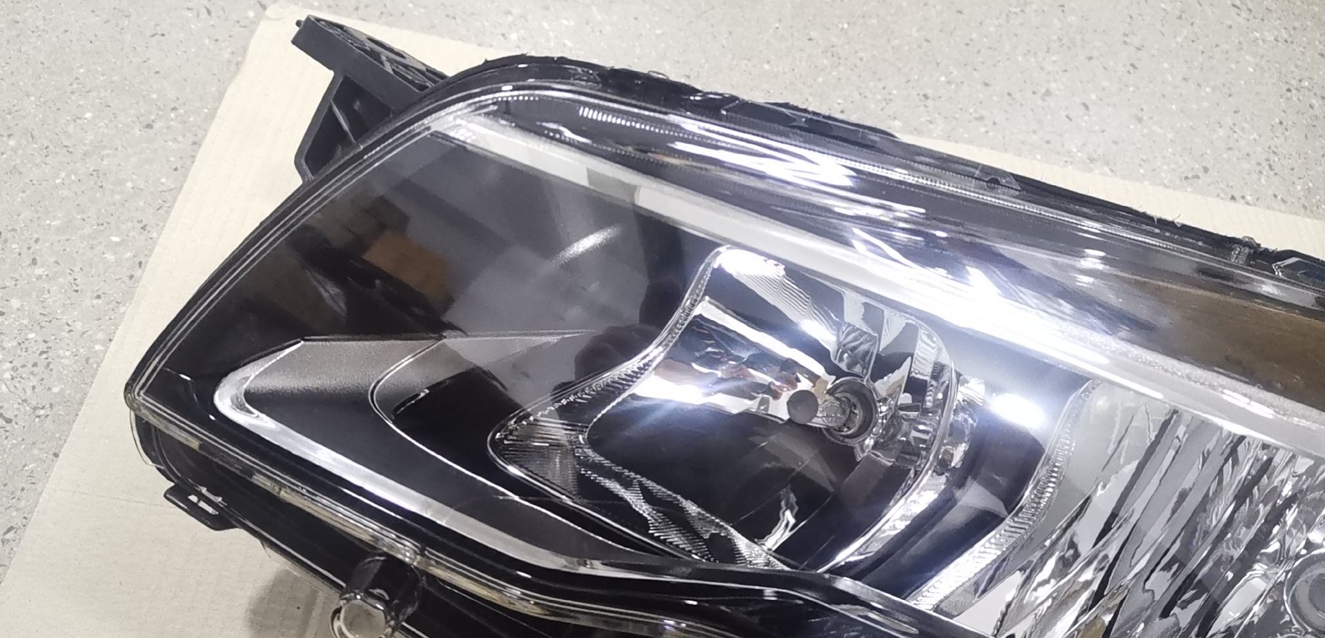 مصباح الرأس السفلي للمعدات بيجو 508 W23R 2017 OEM:LH 9809087180 /RH 9809087080 DVD18-0201