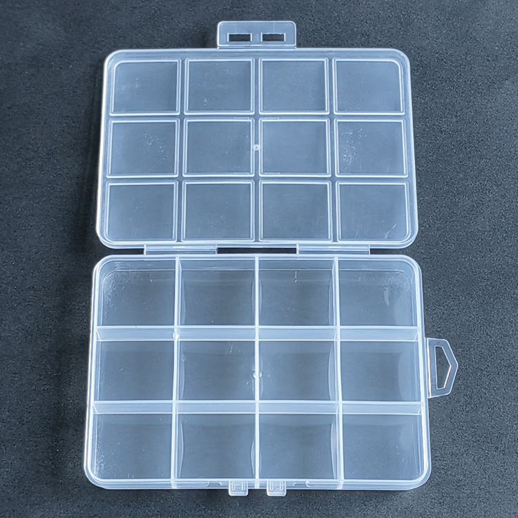 12 Grids Plastic Organizer Box 13.6x9.7x1.8cm