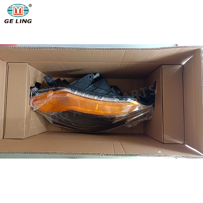Mitsubishi L200 2015 Headlight 三菱 L200 2015 ヘッドライト