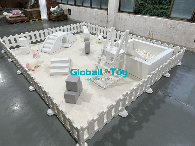 Soft Play Set with Slide for Toddlers Juego suave con tobogán para niños pequeños