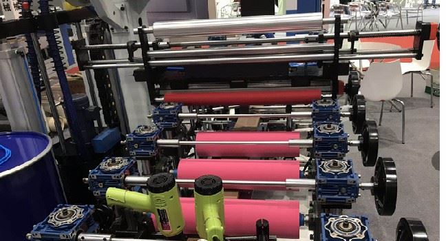 PUR Profile Wrapping machine for Frames دستگاه بسته بندی پروفیل PUR برای قاب