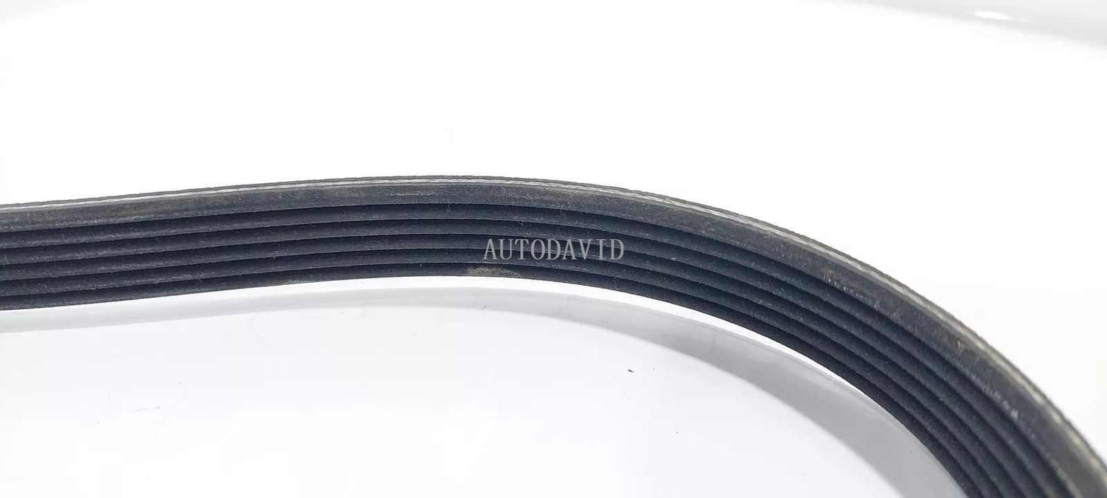 مروحة حزام عالية الجودة لبيجو 206 208 2008 308 5008 حافلة الملاكم (230) OEM: 5750YP 9682237080 6PK800 HS01-017-016