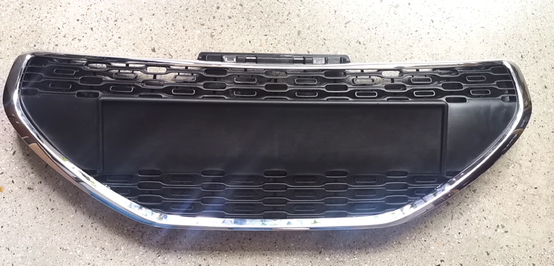 شبك امامي كامل كروم بيجو 208 2012 DVD41-0701-10