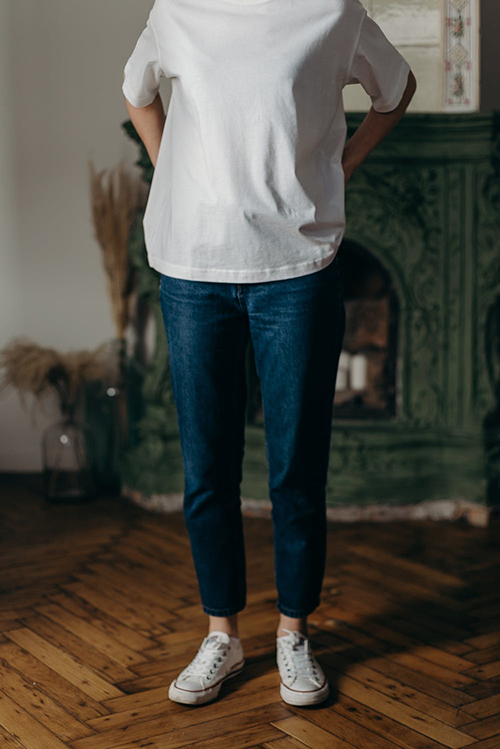 48-2-a plain T-shirt