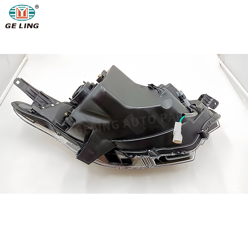 Mitsubishi L200 2015 Head Lamp 三菱 L200 2015 ヘッドランプ