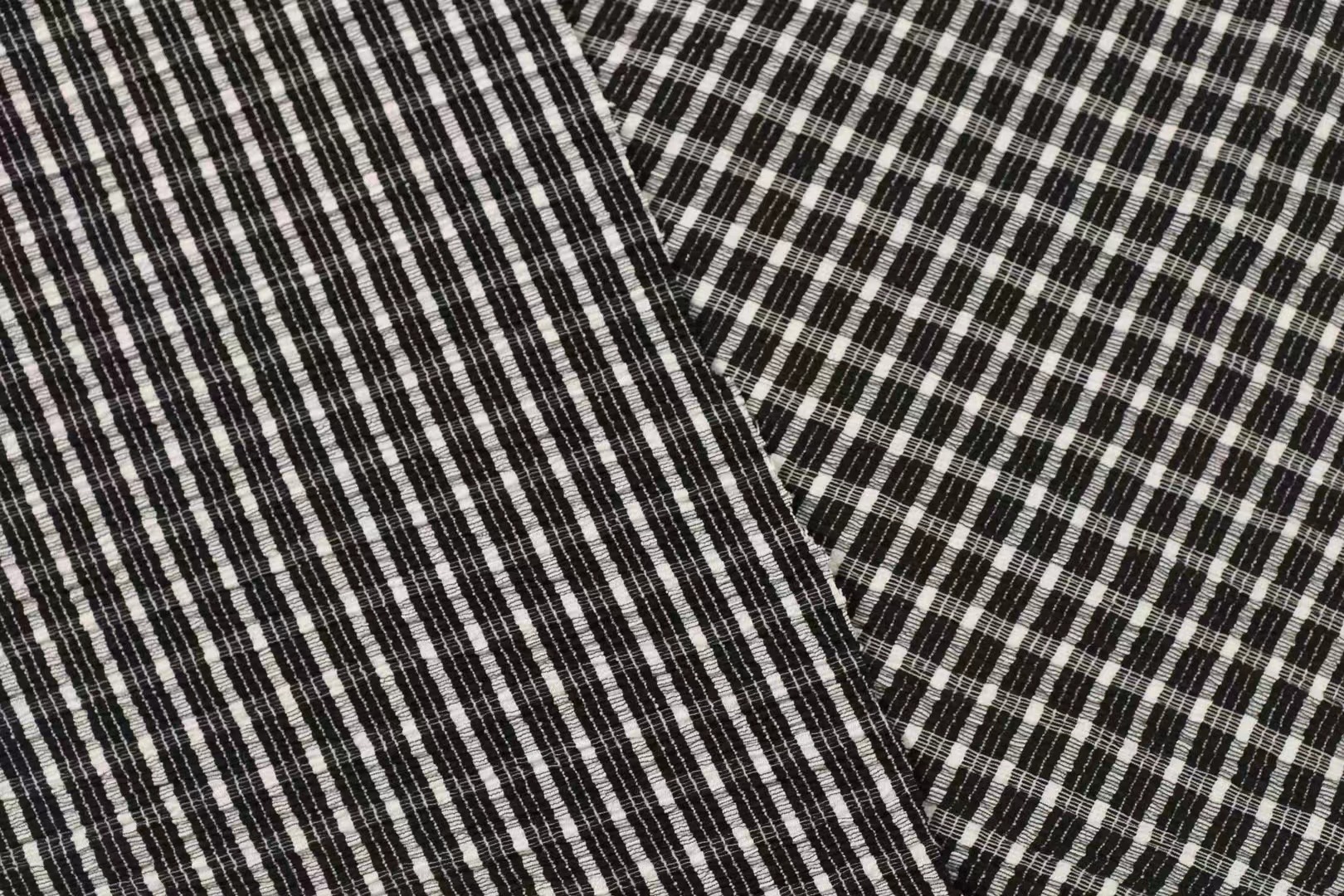 weft-insertion warp-knitted crinkle fabric نسيج مجعد محبوك بإدراج اللحمة (8)