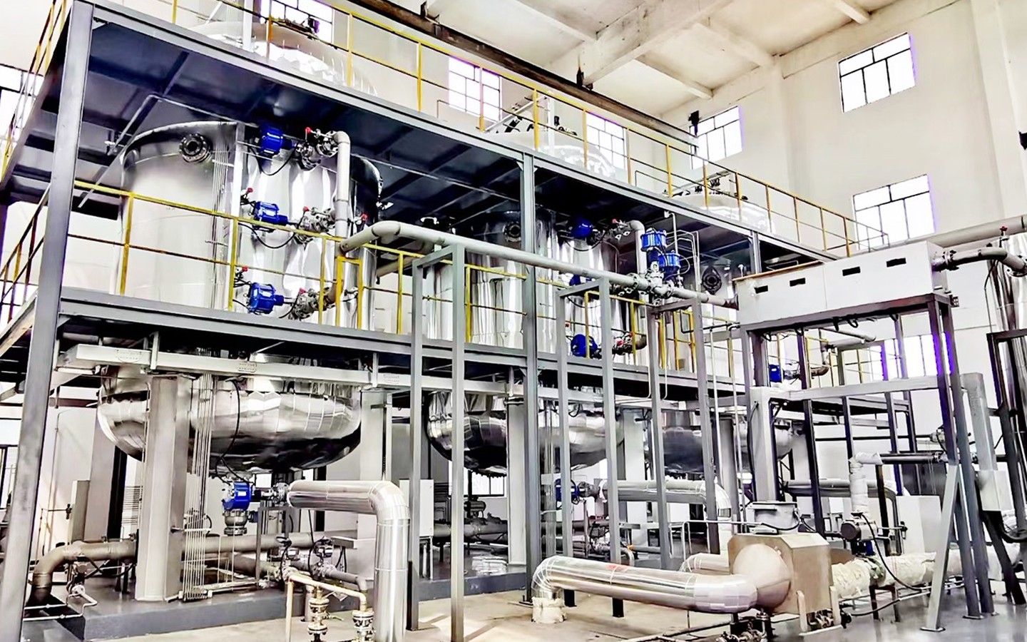 HK17 Spring return double acting pneumatic angle seat valve Chemical Industry HK17 Doppeltwirkendes pneumatisches Schrägsitzventil mit Federrückstellung, chemische Industrie