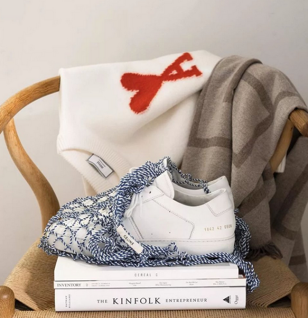 los zapatos de cuero