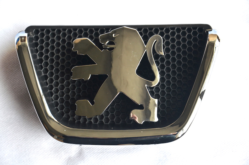 المصد الأمامي مارك بيجو 307 T53 2005 OEM: DVD12-0701-10