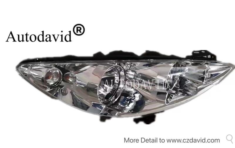 مصباح الرأس كامل المعدات السفلية بيجو 408 T73 2013/308 2010 في الخارج OEM: LH 6208S5/RH 6205S5 DVD10-0201