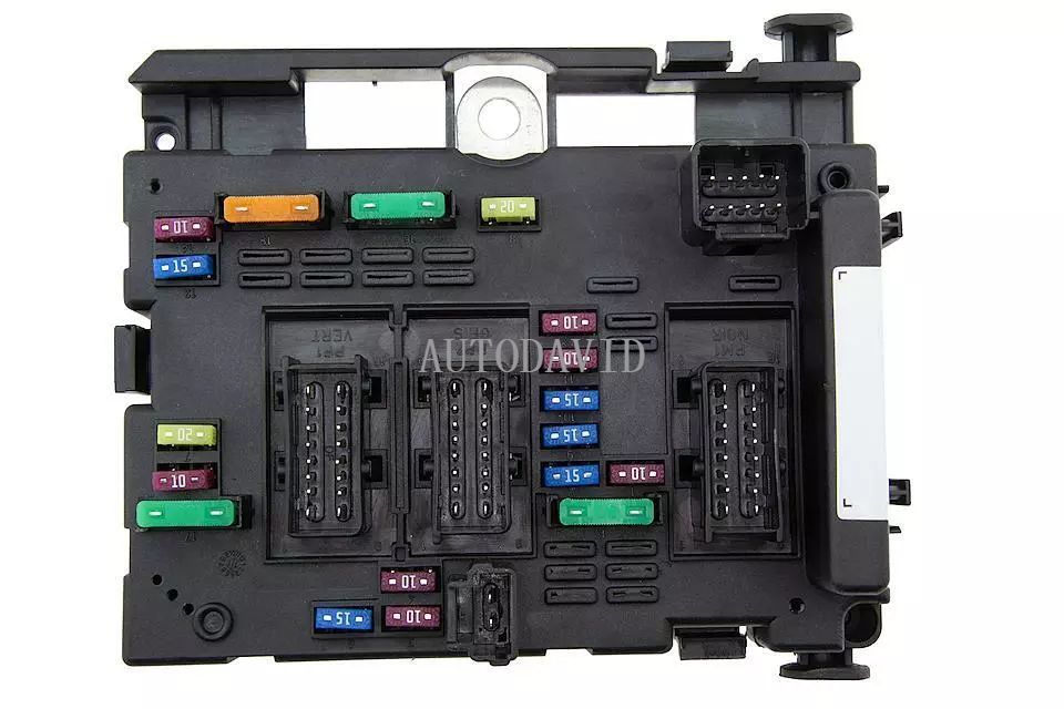 مجموعة صندوق فيوز المحرك BSM لسيارة بيجو 206 406، شريك - من 1996 CITRON C3/5 OEM: 9657608580 6500Y1 6500R7 HS01-042-006