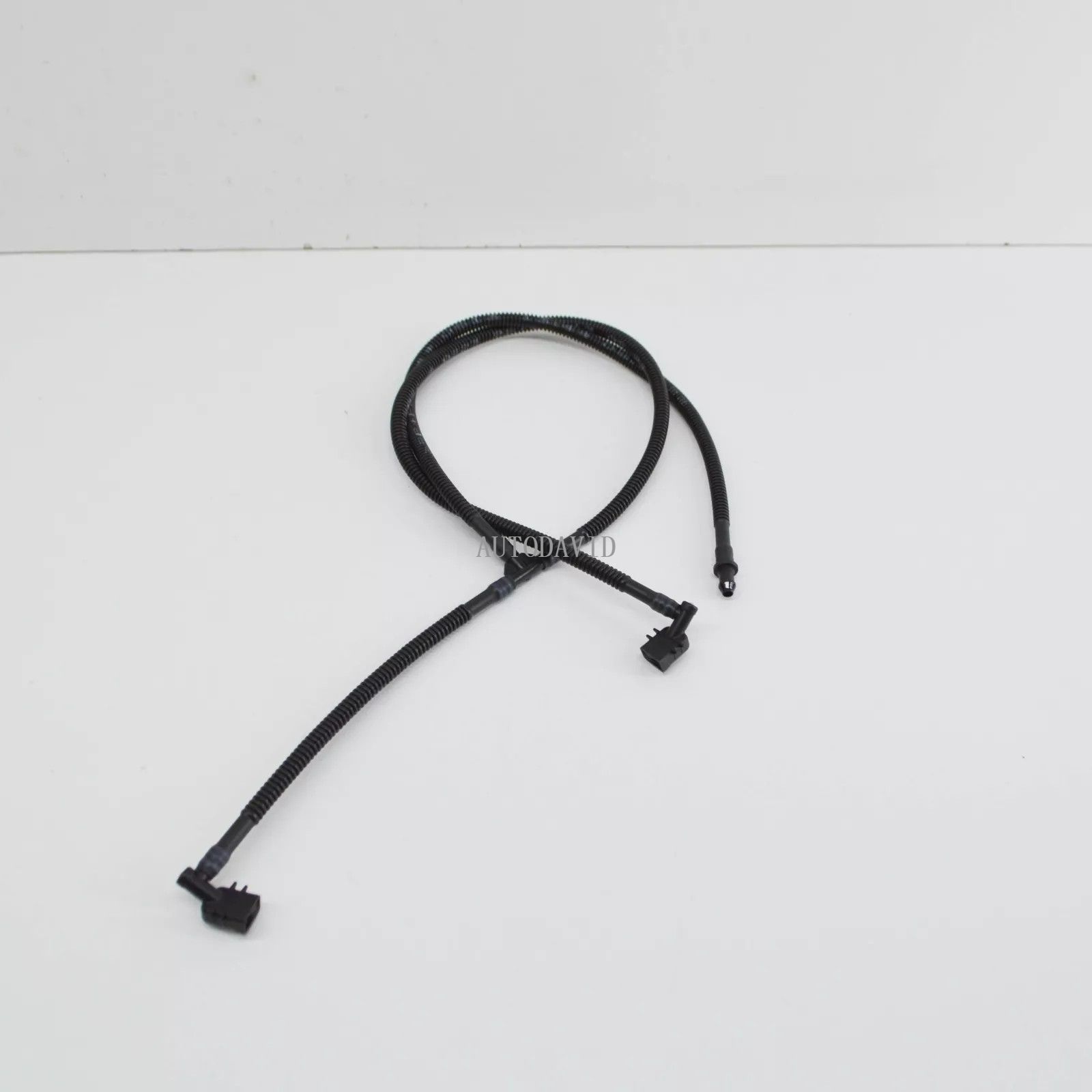 الزجاج الأمامي غسالة فوهة الأنابيب لبيجو 5008 P87 1.2,2016-2023 OEM: 6438AY HS02-023-048