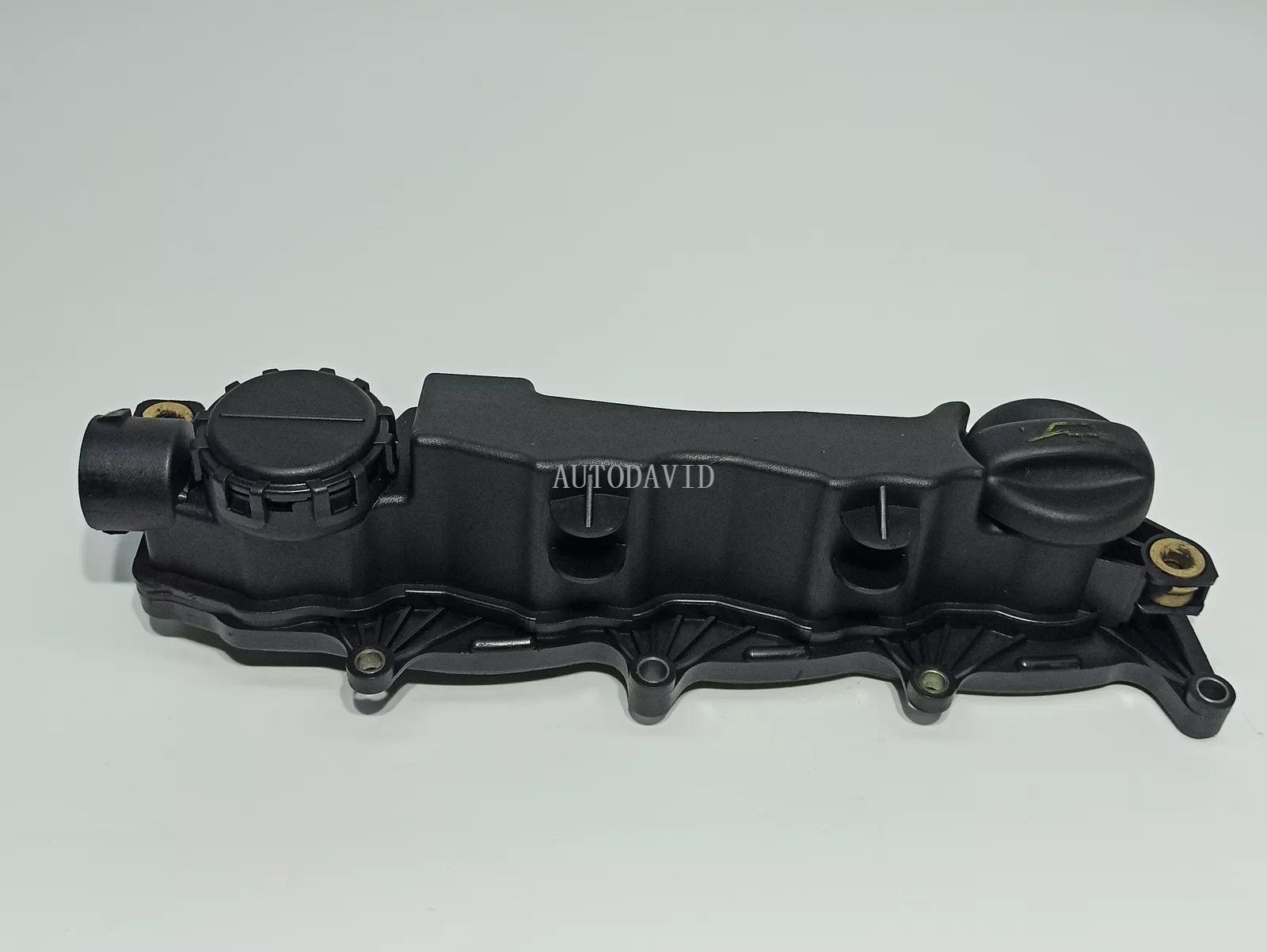 غطاء رأس الأسطوانة لبيجو 307 سيتروين C5 C3/4 1.6HDI OEM: 0248L1 9651815680 11127804877 HS01-018-029