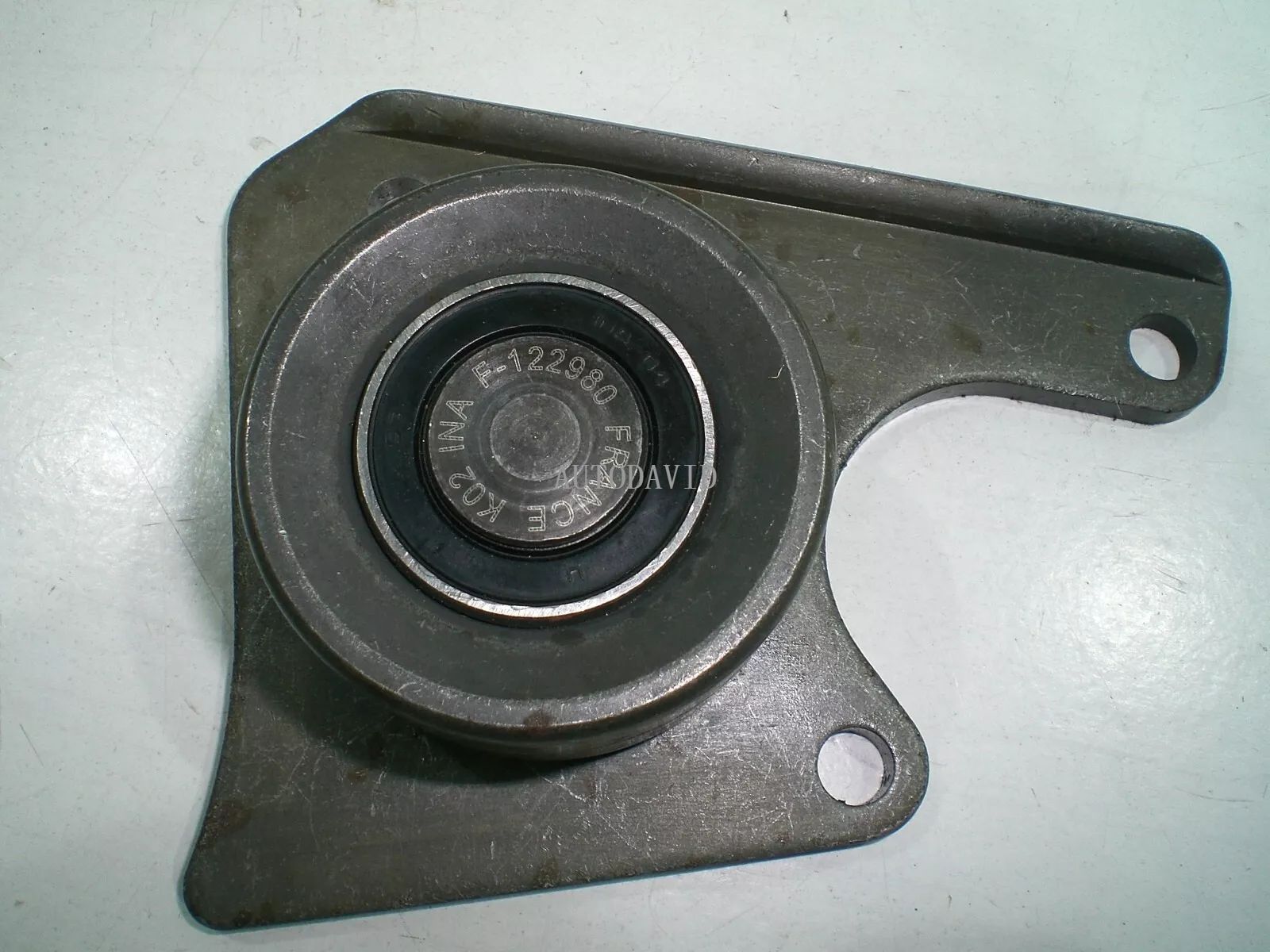 بكرة شداد حزام التوقيت لبيجو 306، 405، 406، 806، شريك، خبير، بوكسر 1.8D / 1.9D / 1.9TD OEM: 083013 95159233، 96159233، 9615923380 T42069، VKM23241 HS01-011-028