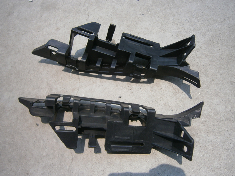 دعامة المصد الأمامي بيجو 307 T53 2005 OEM:741634 DVD12-0701-07