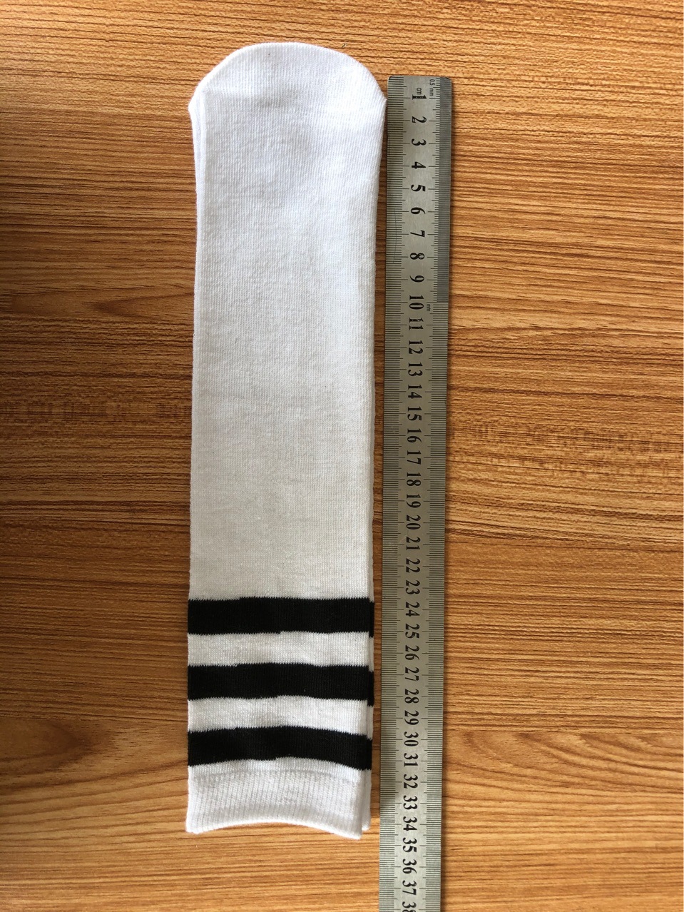 New design student sports long sock white striped socks basketball tube knee socks