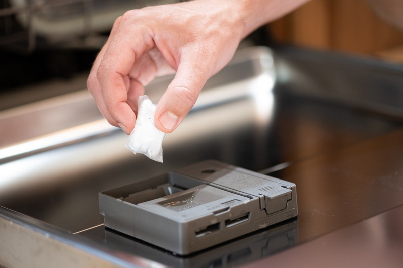 Do Dishwasher Pods Dissolve Διαλύστε τους λοβούς του πλυντηρίου πιάτων