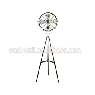 Hot Sell Promotional Customizable Vintage Style Antique Station Double Sided Table Clock
